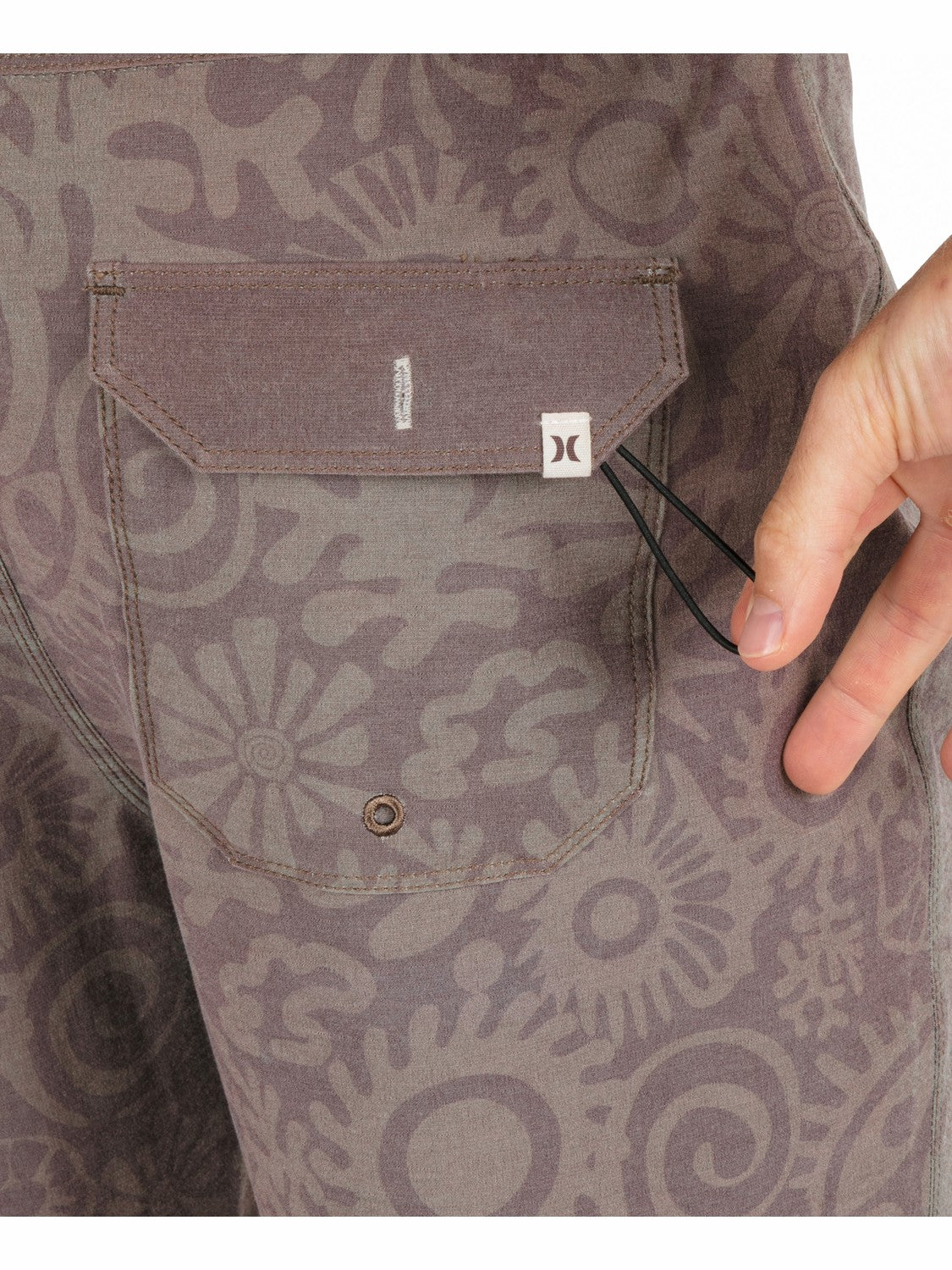 Phantom Naturals Tailgate 18" | Hurley Espresso Boardshorts