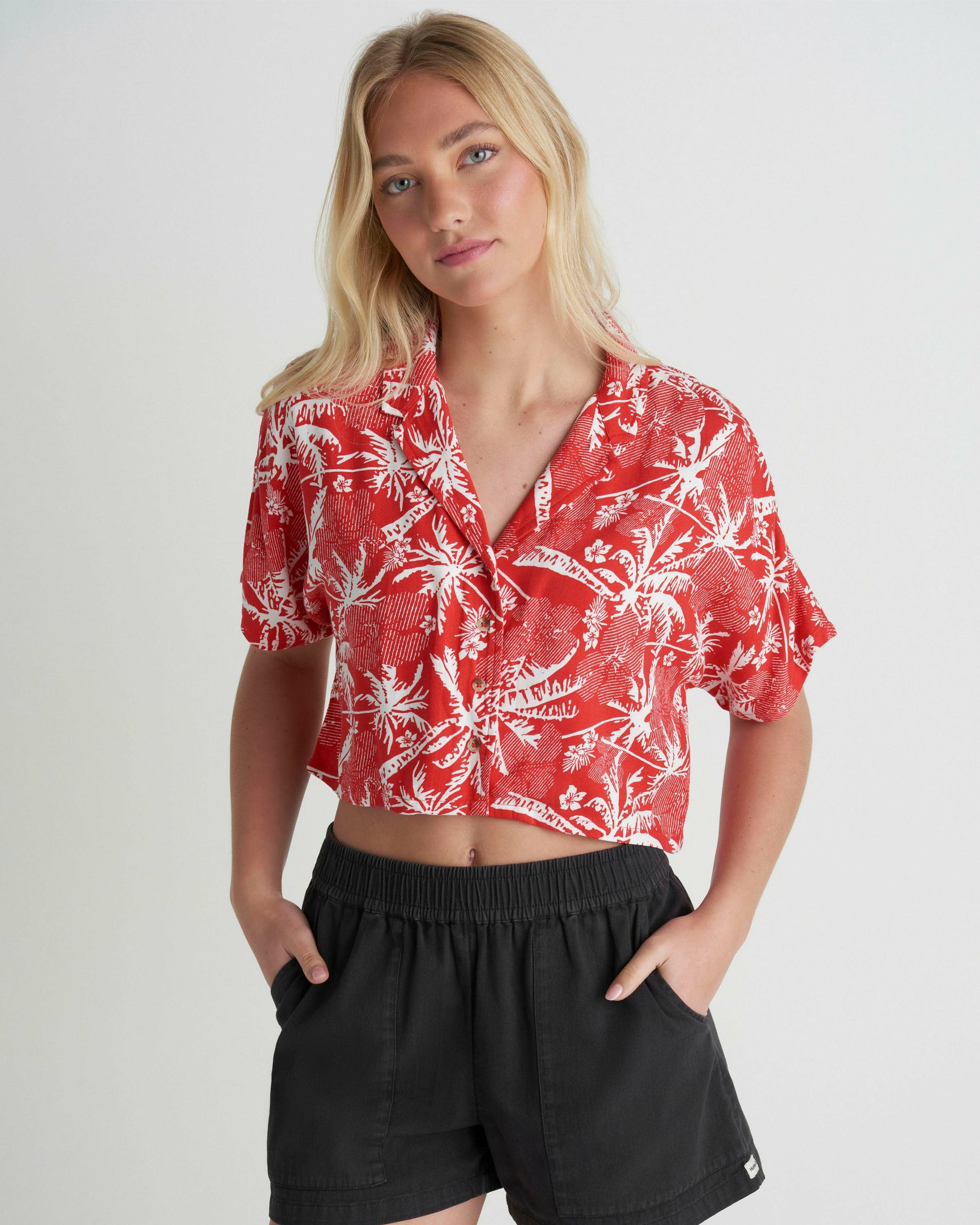 Getaway Short Sleeve | Hurley Float Red Tops