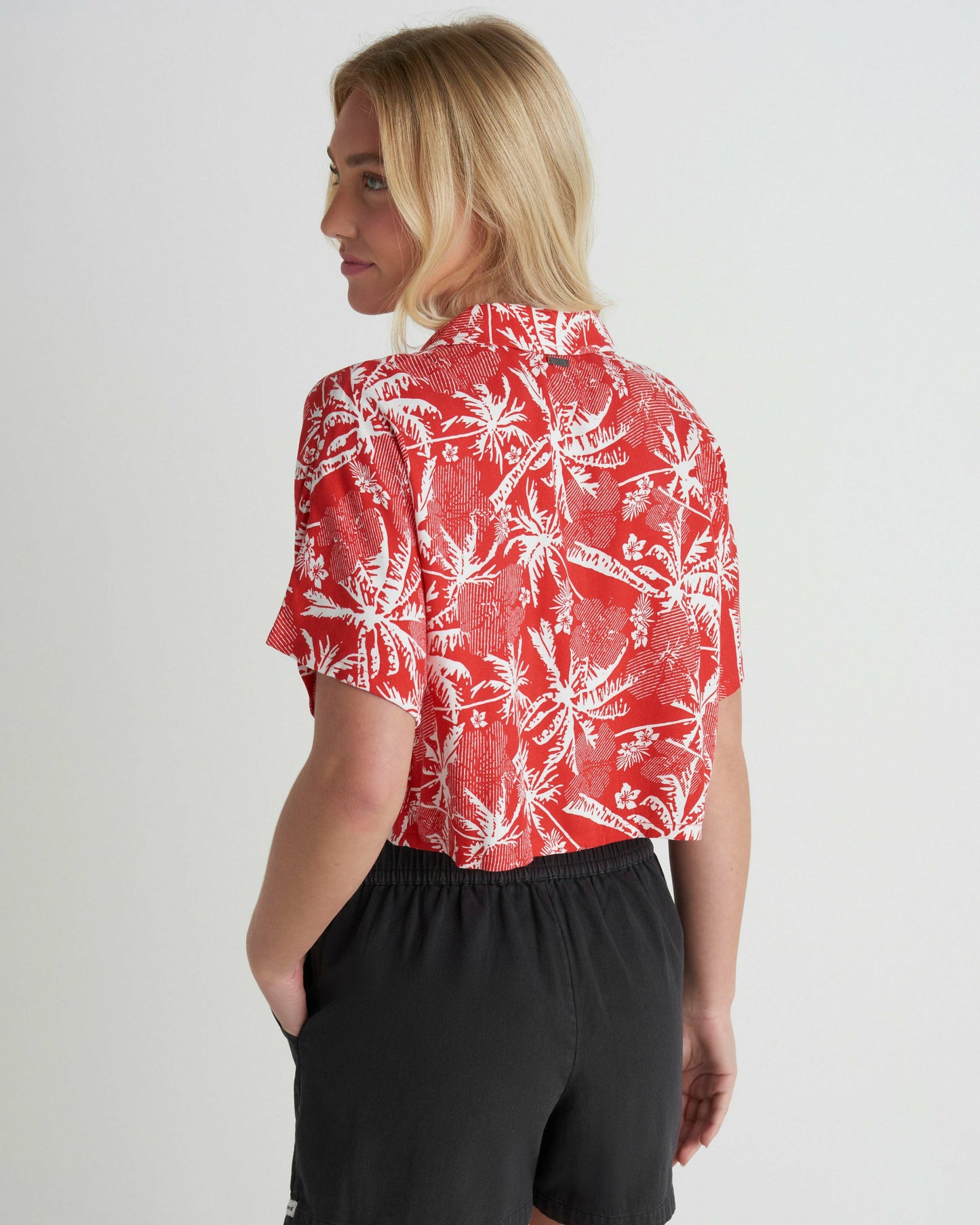Getaway Short Sleeve | Hurley Float Red Tops