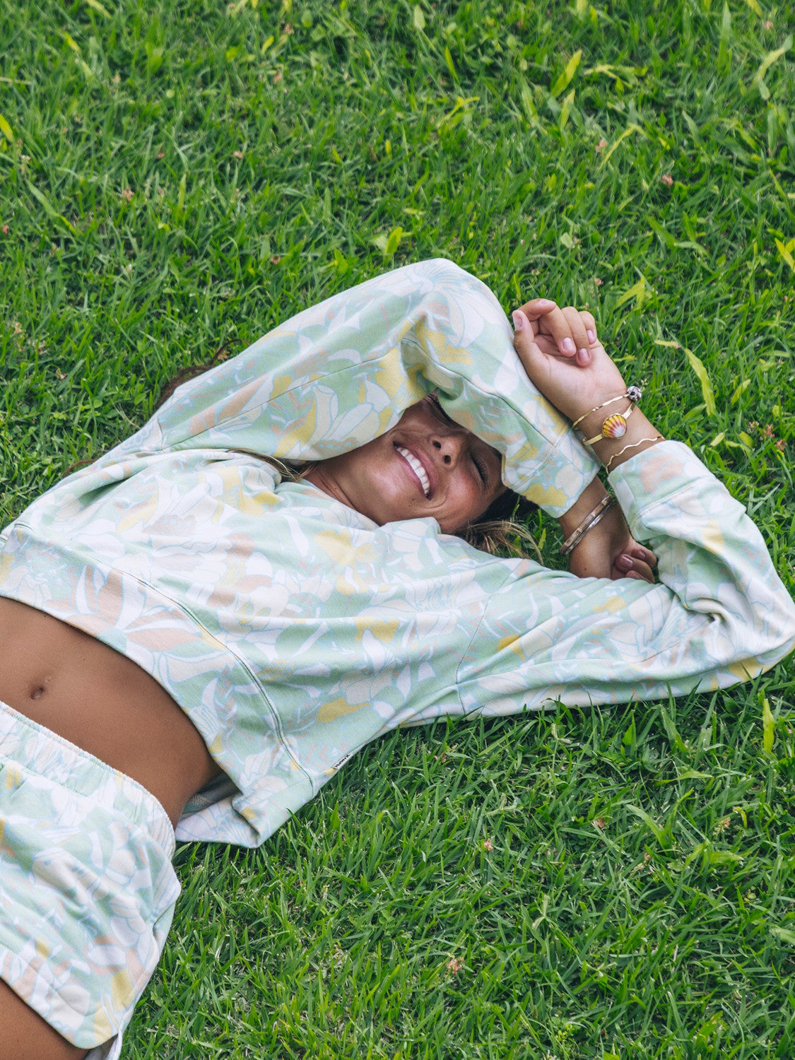 Safari Floral Boxy Crew | Hurley Spray Sweatshirts & Sweaters