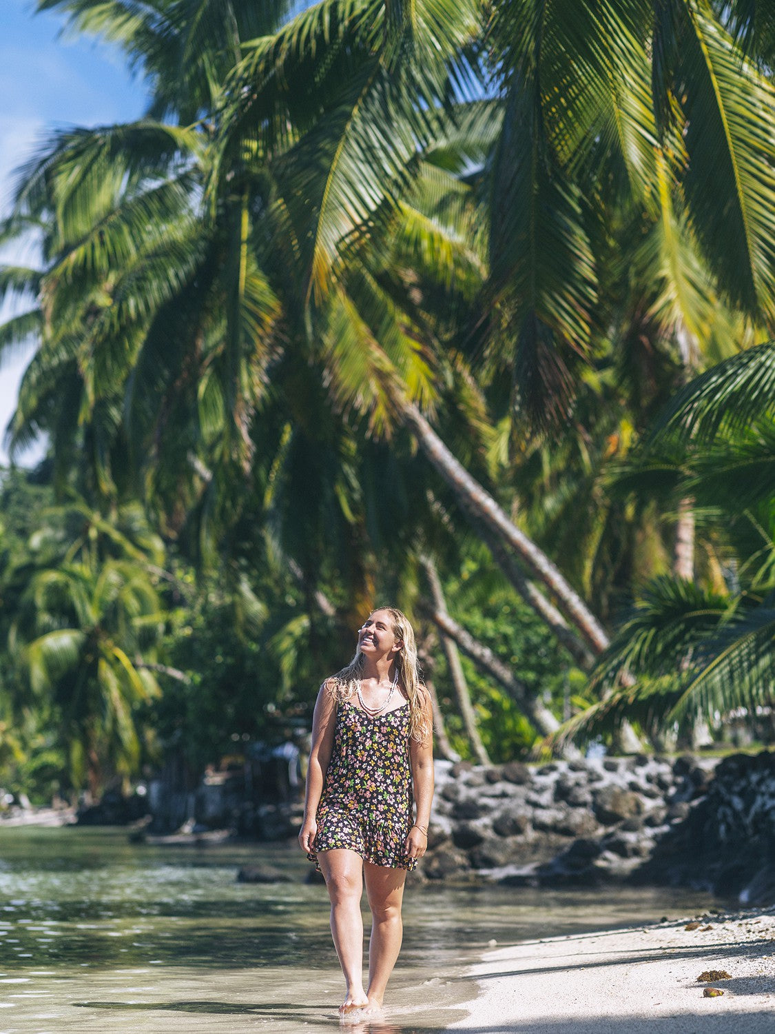 Hibiscus Dream V Neck Mini Dress | Hurley Black Floral Cover Ups