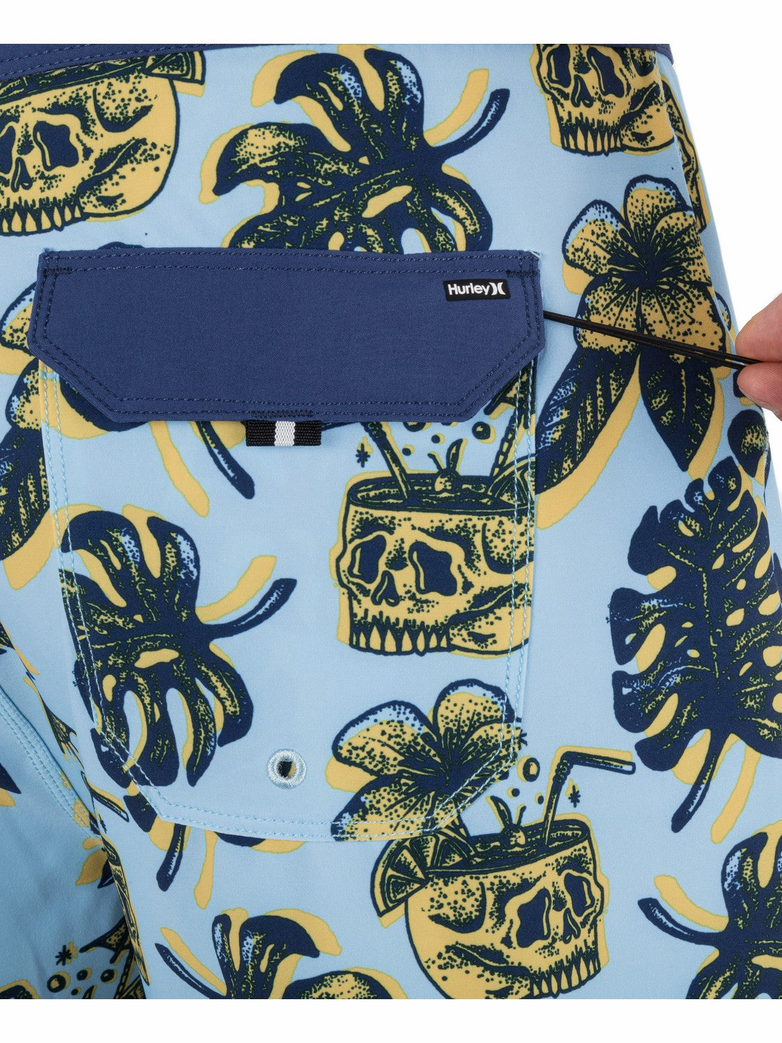Phantom Eco Classic 18" | Hurley Blue Dream Sale Boardshorts