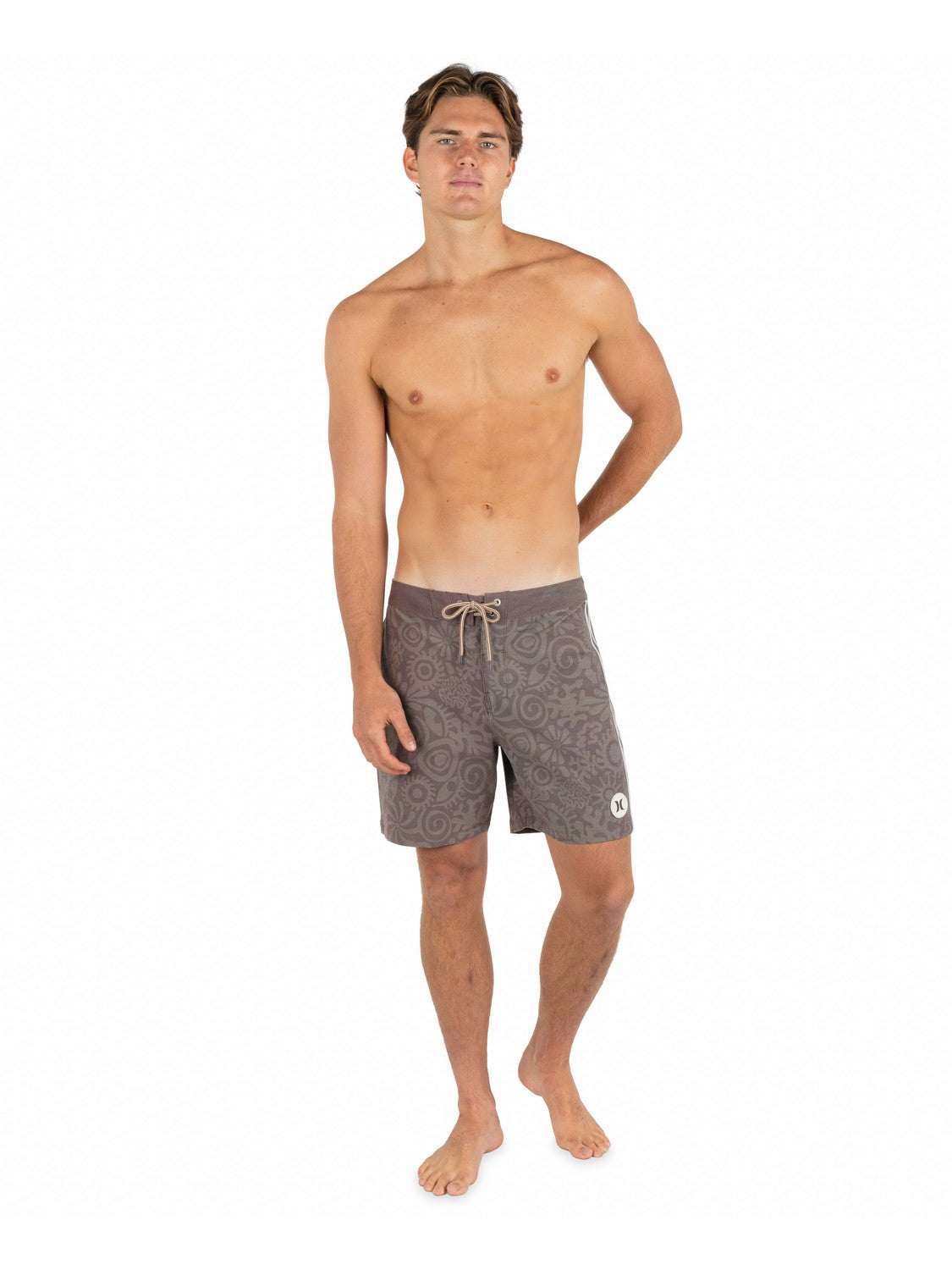 Phantom Naturals Tailgate 18" | Hurley Espresso Boardshorts