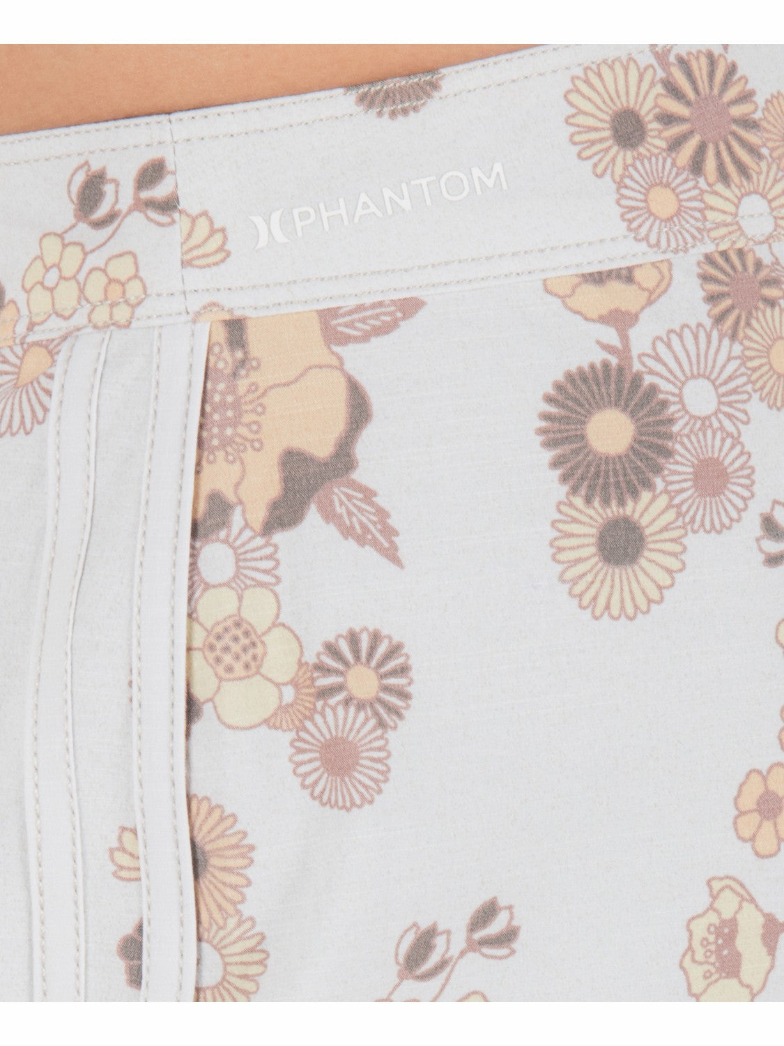 Phantom Naturals Tailgate 18" | Hurley Bone Boardshorts