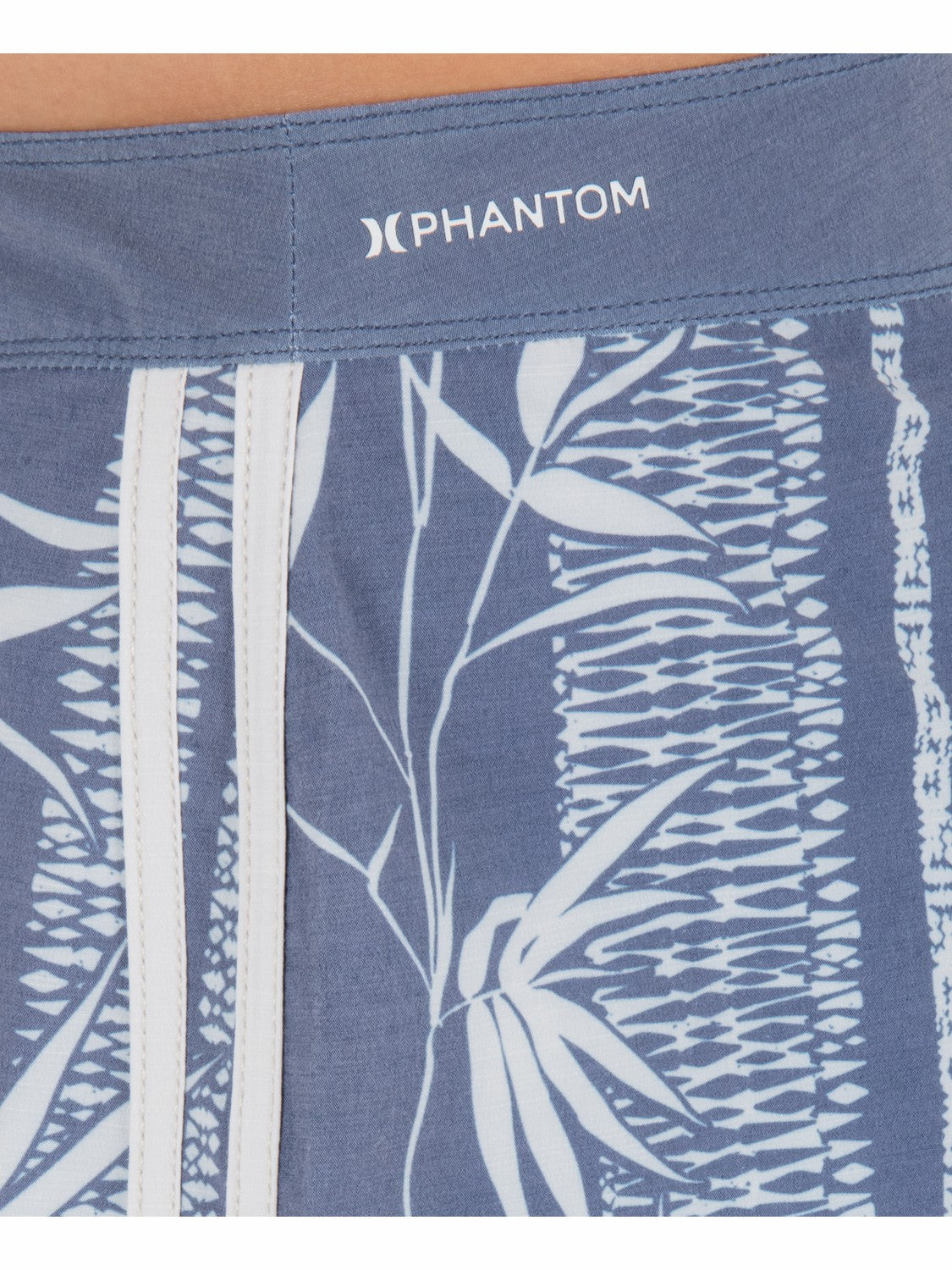 Phantom Naturals Tailgate 18" | Hurley Monsoon Boardshorts