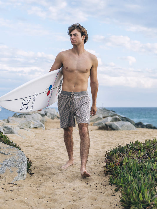 Phantom Naturals Tailgate 18" | Hurley Woodside Sale Boardshorts